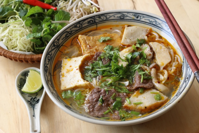 Bún bò Huế chay
